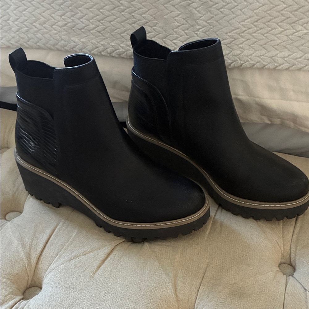 Dolce Vita Black Chelsea Boots